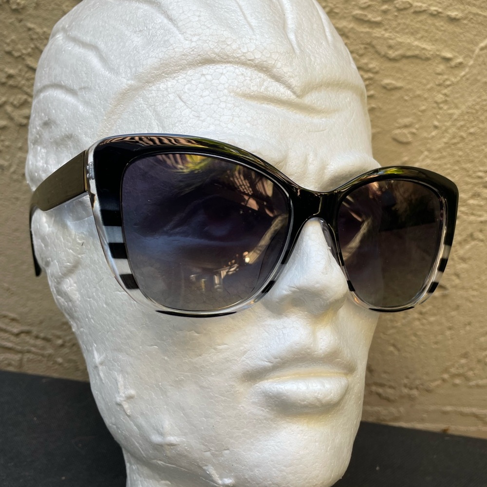 Chic Black and White Women's Sunglasses